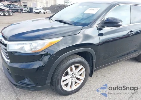 2016 Toyota Highlander Le/Le Plus z USA, uszkodzony, nr VIN 5TDBKRFH2GS279608